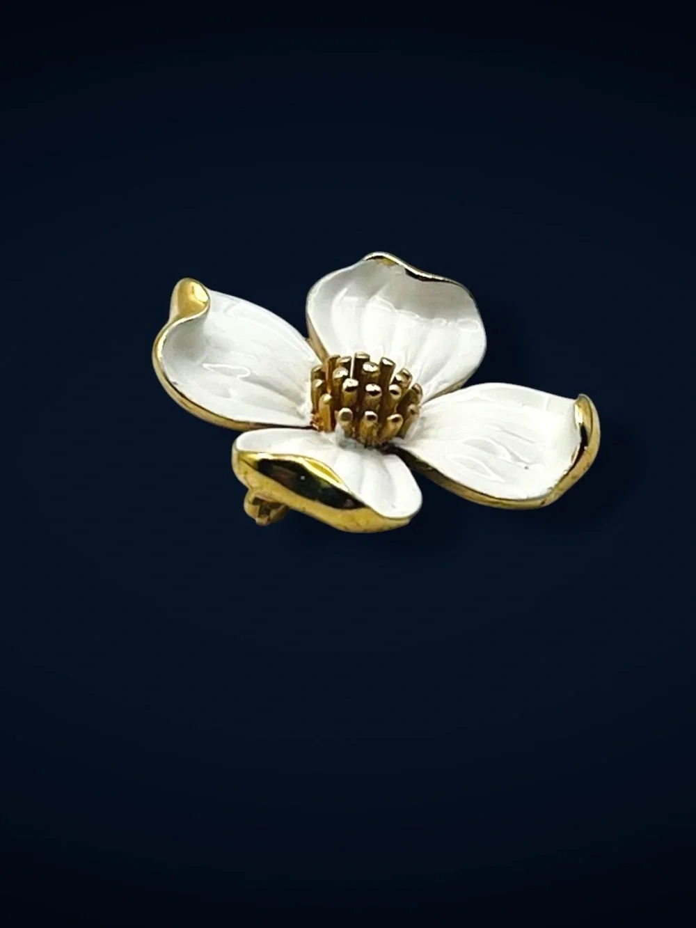 Vintage Crown Trifari White Enamel and Gold Tone Dogwood Flower Brooch Estate Pc
